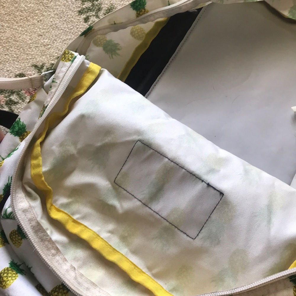 Backpack - Picture 4 of 4